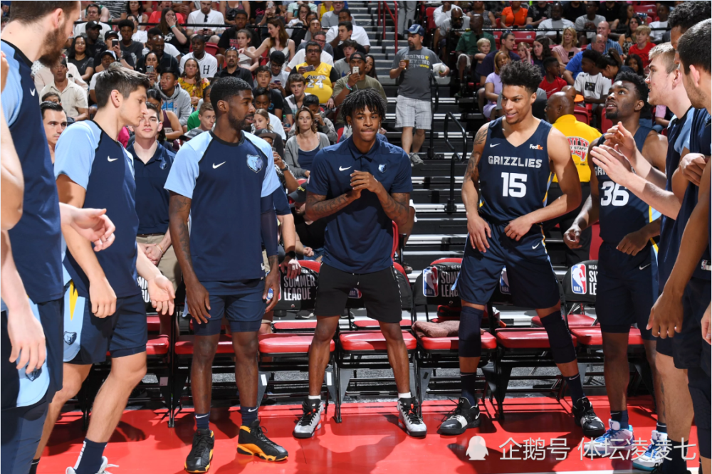 包含风云突变!孟菲斯灰熊关键时刻回应争议,CBA季后赛版图或变,话题不断,更衣室氛围转暖的词条 包含风云突变!孟菲斯灰熊关键时刻回应争议,CBA季后赛版图或变,话题不断,更衣室氛围转暖的词条