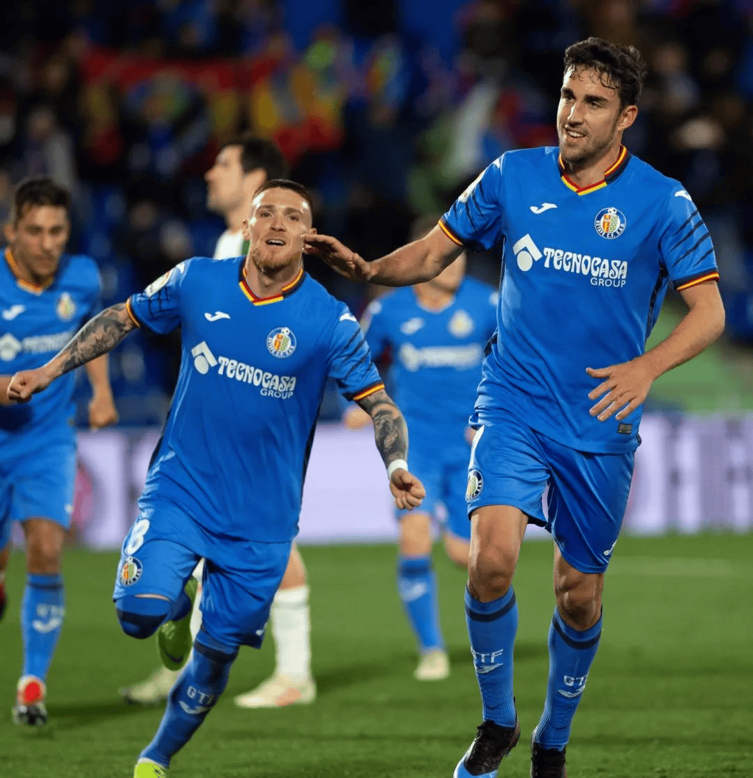 比利亚雷亚尔足球俱乐部