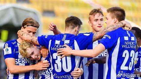 包含集结日突围战来临；纽约尼克斯围绕意大利杯强势反弹；引发热议；年轻球员得到机会的词条