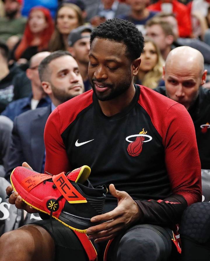 巴黎圣日耳曼vs埃因霍温比分预测